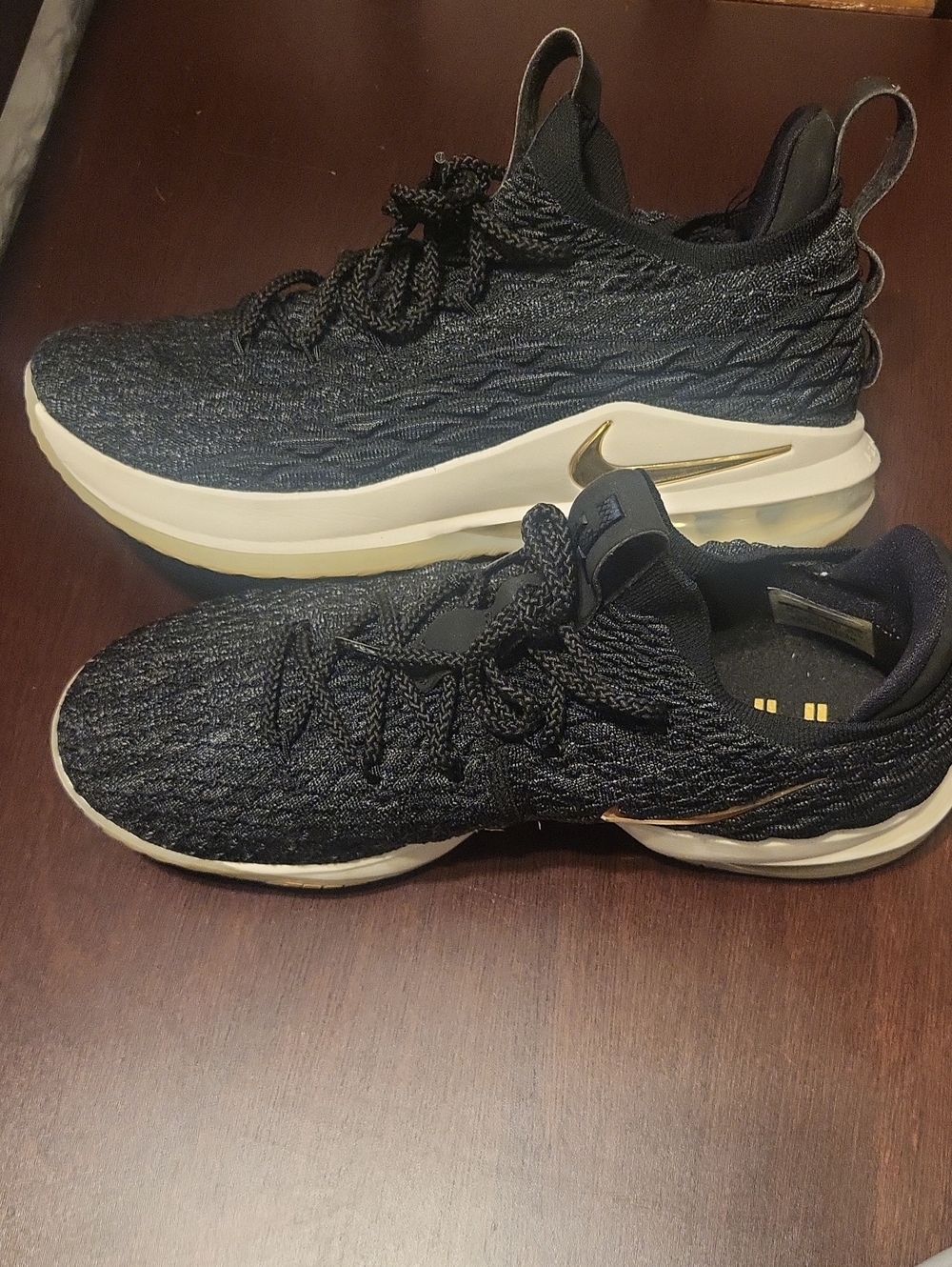 Nike Zoom Lebron James  Black Knit Basketball Shoes with Gold Accent, Like New